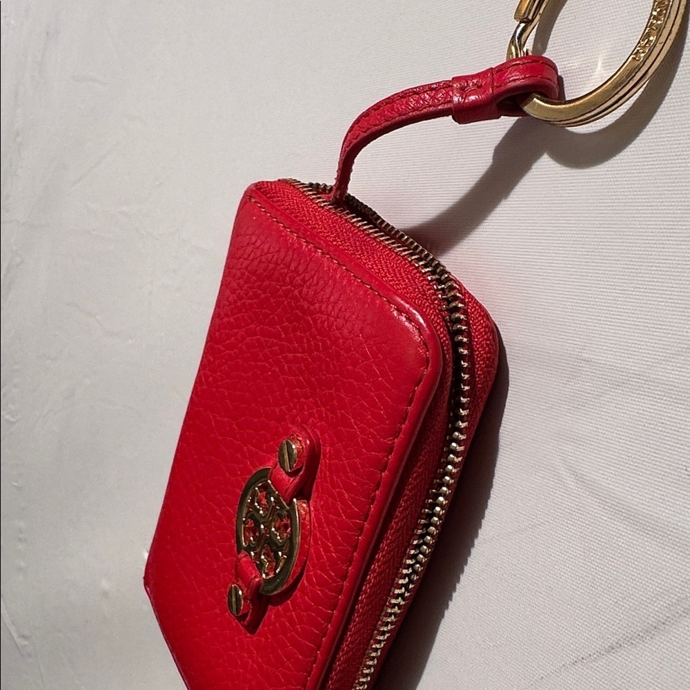 Tory Burch red zip around card coin paper holder with gold hardware key ring - Picture 11 of 11